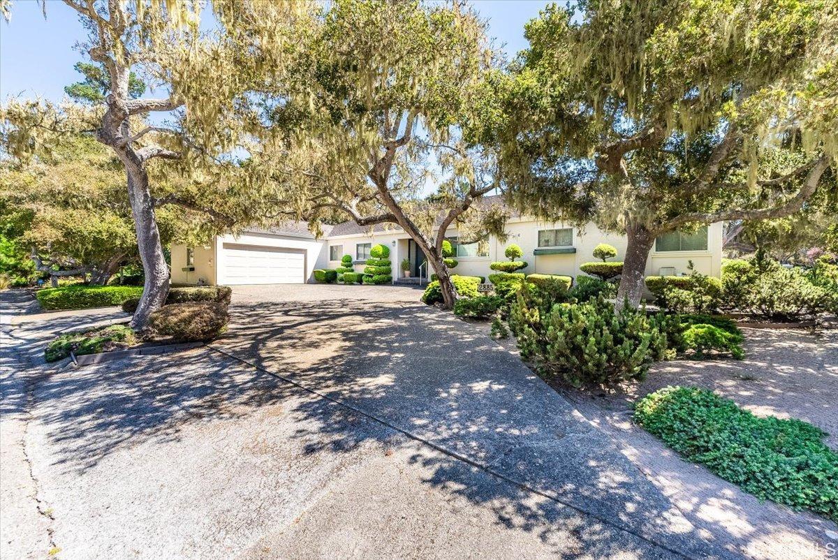 2885 Rancho Road Pebble Beach, CA 93953 - Photo 4 of 32 Gallery Image 4