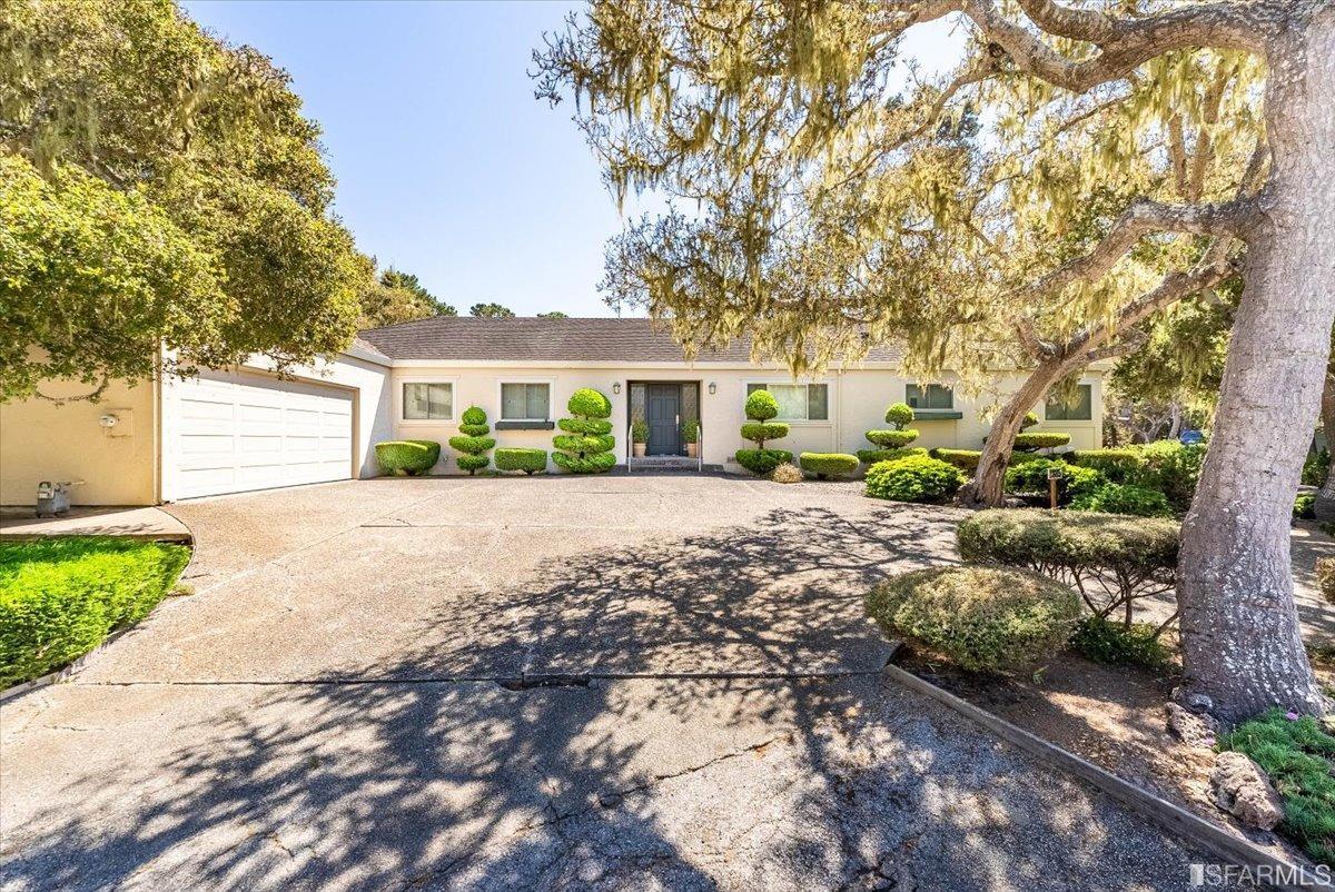 2885 Rancho Road Pebble Beach, CA 93953 - Photo 5 of 32 Gallery Image 5