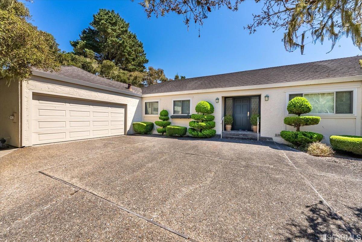 2885 Rancho Road Pebble Beach, CA 93953 - Photo 8 of 32 Gallery Image 8