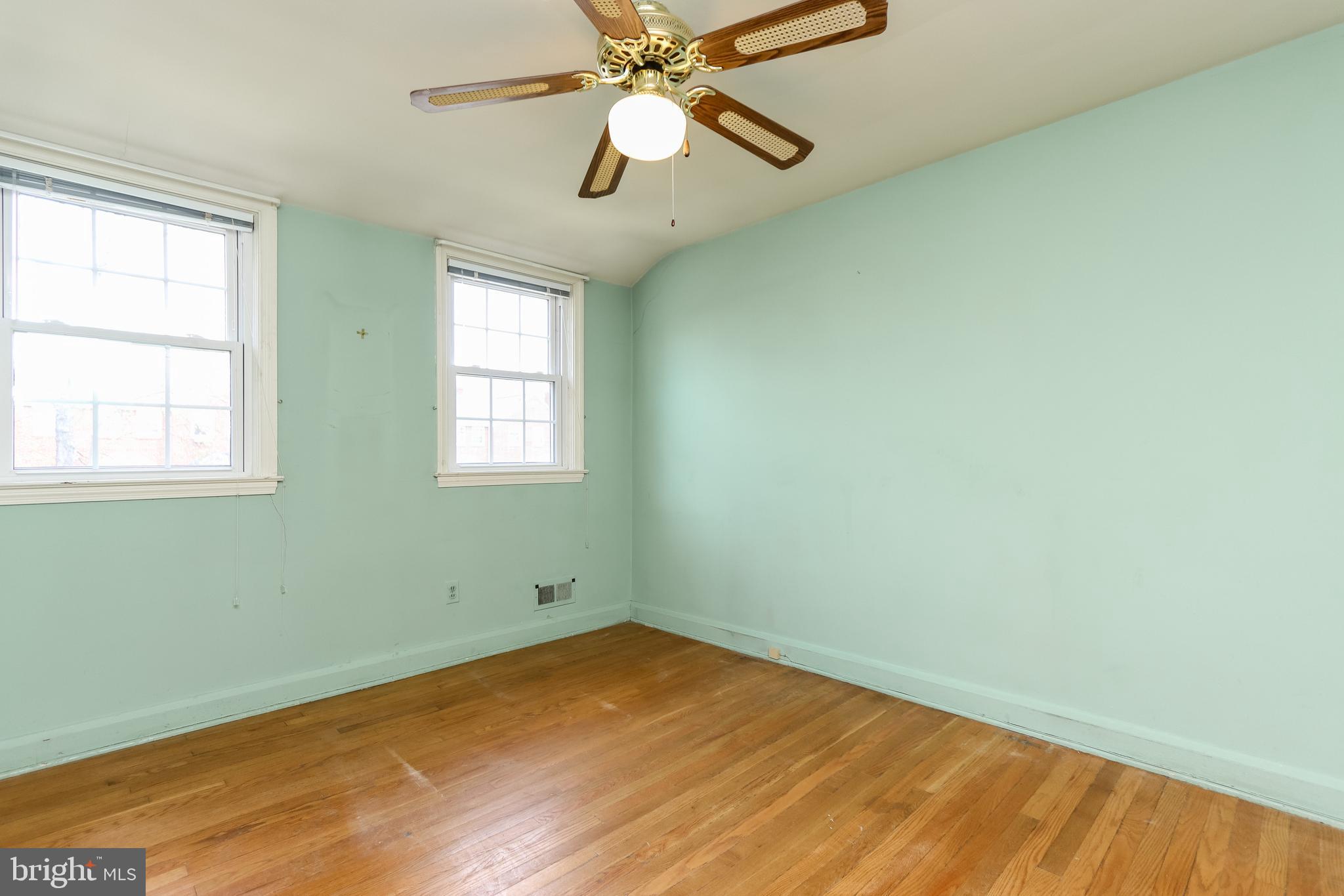1631 Hardwick Road Baltimore, MD 21286 - Photo 25 of 46 Master Bedroom with hardwood floor.