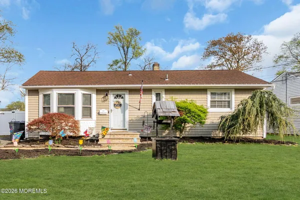 $525,000 | 287 Sky Manor Boulevard, Brick, NJ 08723