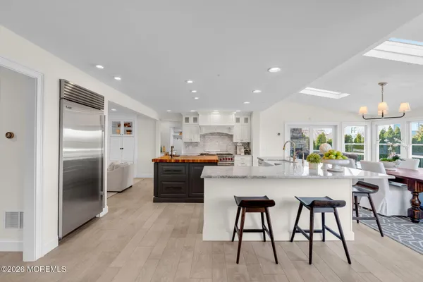 $2,899,999 | 52 Navesink Drive, Monmouth Beach, NJ 07750