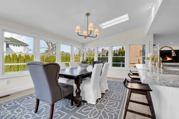 $2,899,999 | 52 Navesink Drive, Monmouth Beach, NJ 07750