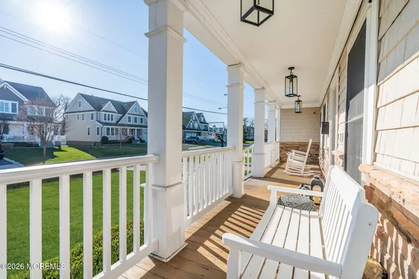 $2,899,999 | 52 Navesink Drive, Monmouth Beach, NJ 07750