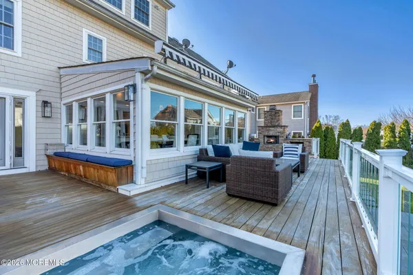 $2,899,999 | 52 Navesink Drive, Monmouth Beach, NJ 07750