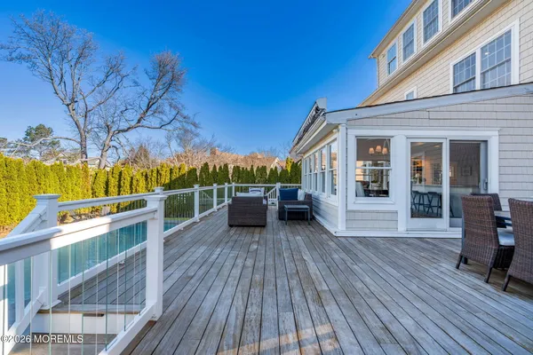 $2,899,999 | 52 Navesink Drive, Monmouth Beach, NJ 07750