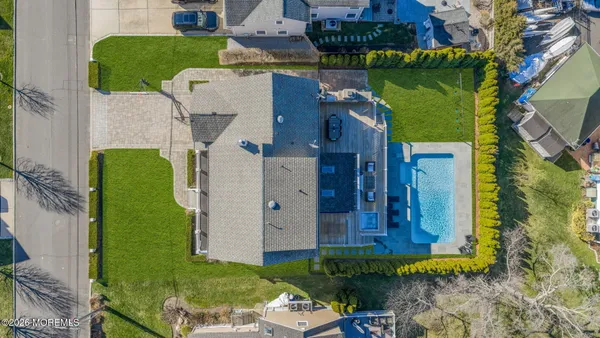 $2,899,999 | 52 Navesink Drive, Monmouth Beach, NJ 07750