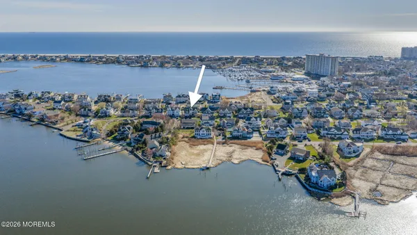 $2,899,999 | 52 Navesink Drive, Monmouth Beach, NJ 07750