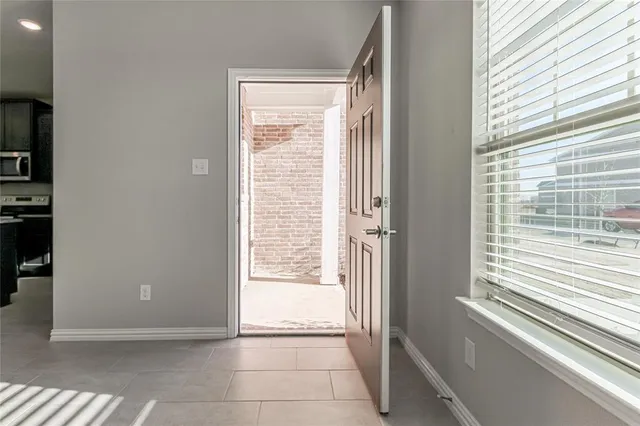 $2,200 | 2328 Greystone Drive, Denton, TX 76207