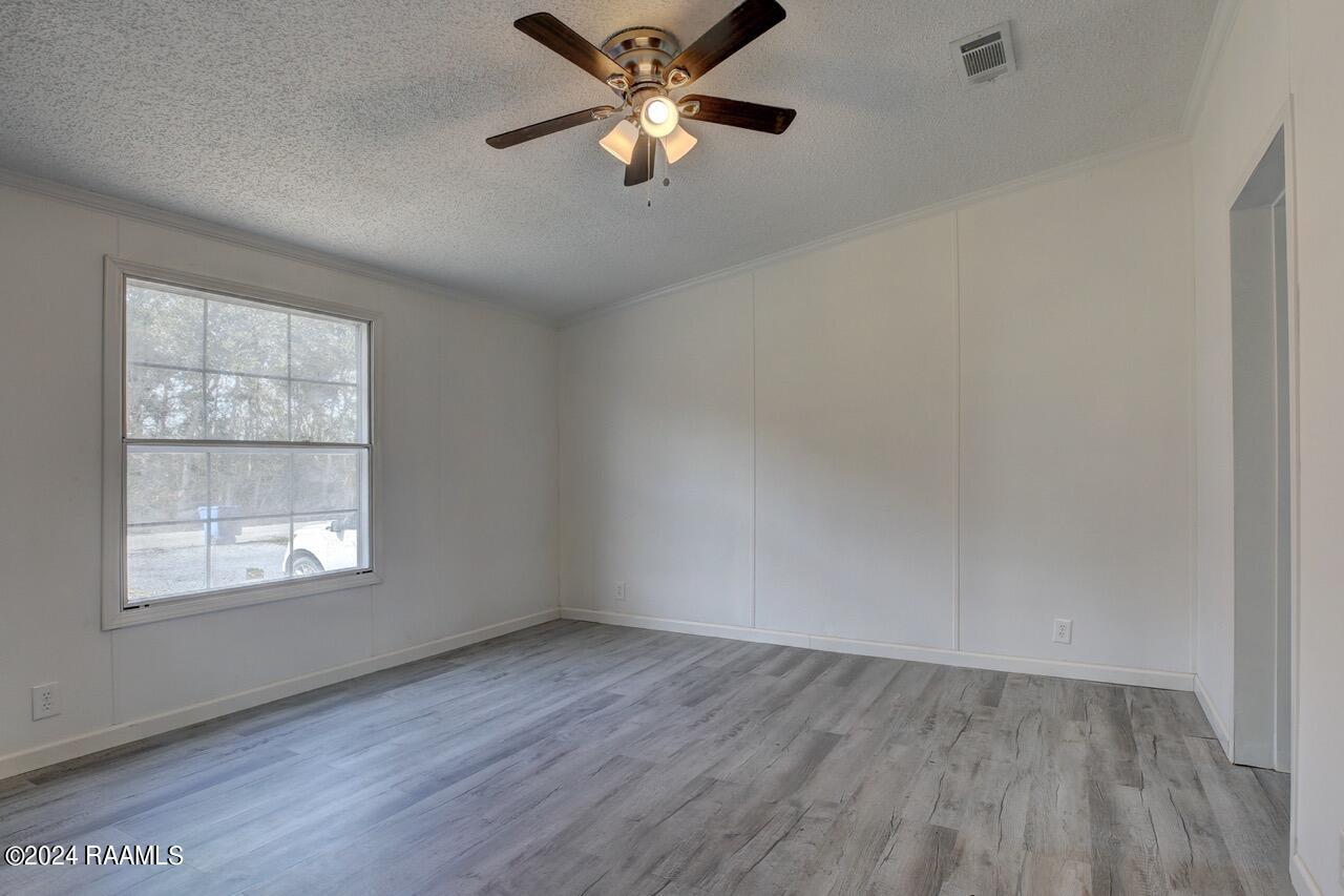 13421 Pecan Road Kaplan, LA 70548 - Photo 15 of 17