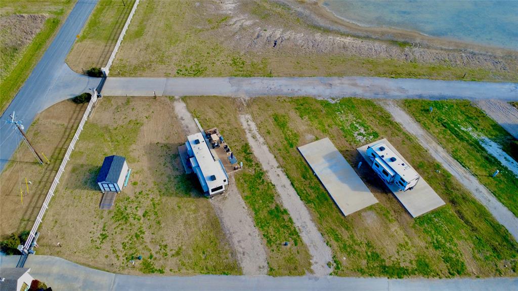 6084 Peninsula Road Kerens, TX 75144 - Photo 2 of 12