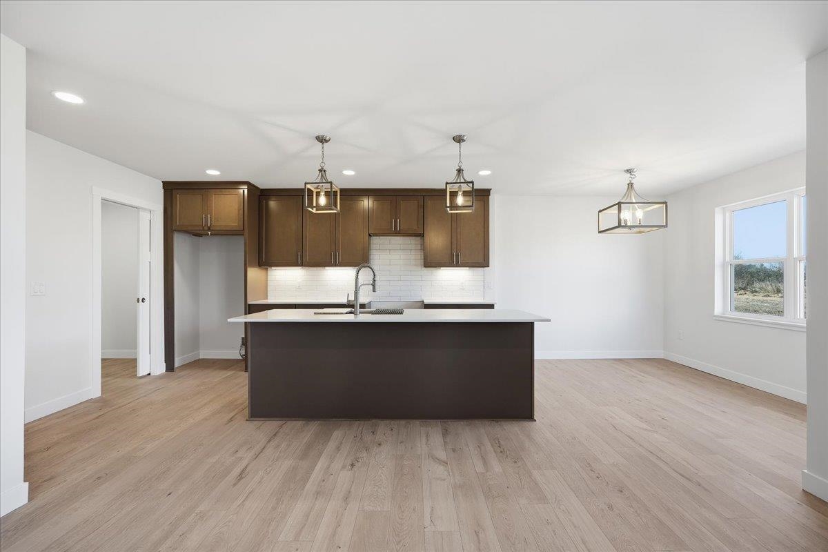 992 Bell Arlington, WI 53911 - Photo 8 of 42