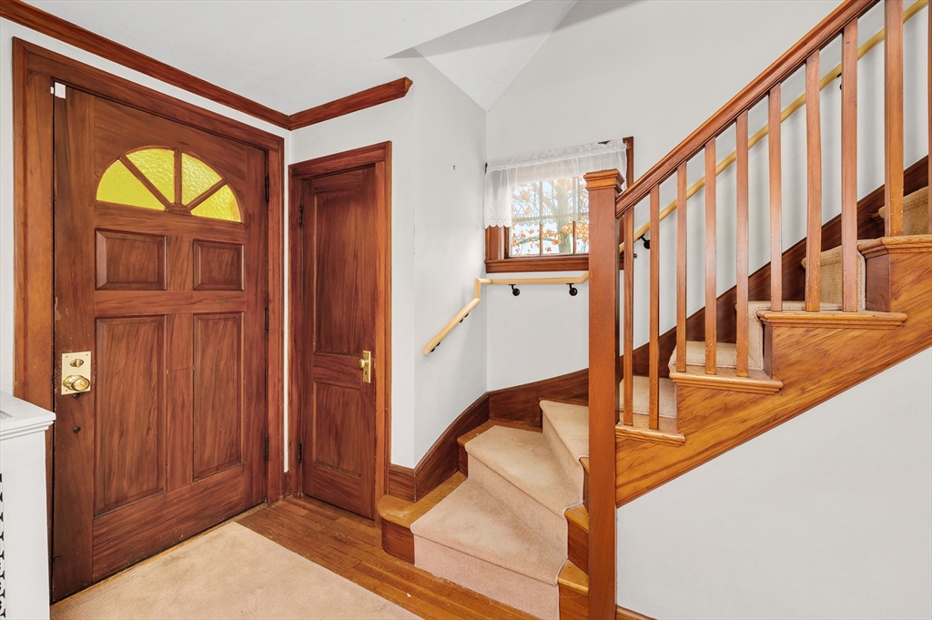 47 Whitney Road Medford, MA 02155 - Photo 4 of 20