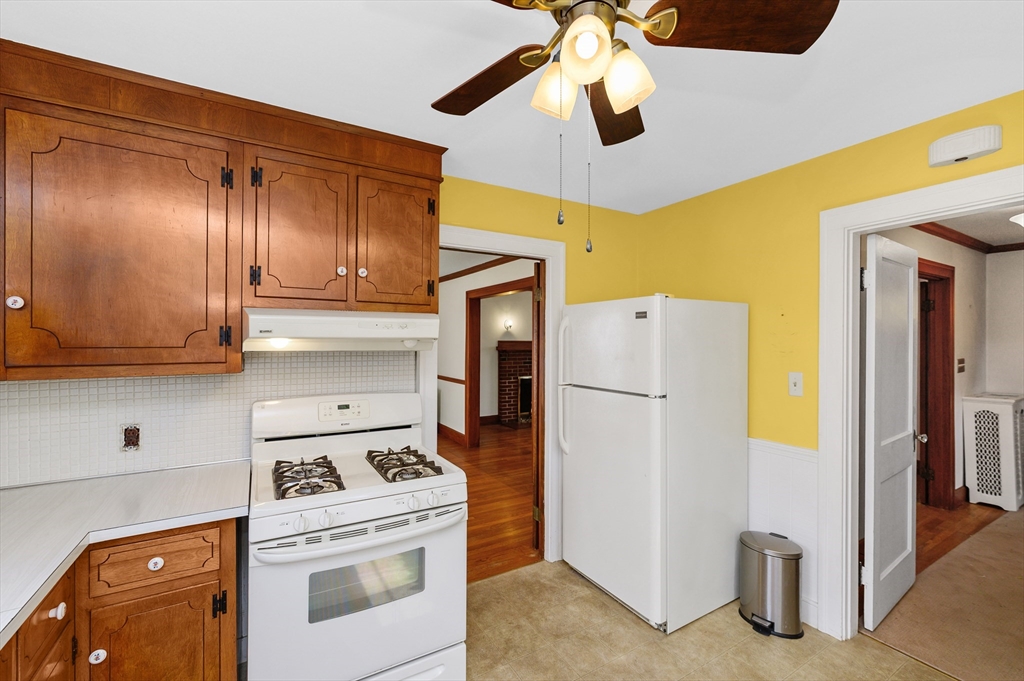 47 Whitney Road Medford, MA 02155 - Photo 10 of 20