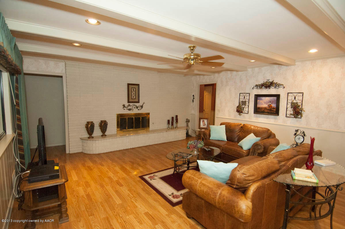 6210 Dreyfuss Road Amarillo, TX 79106 - Photo 29 of 44 DEN VIEW 4