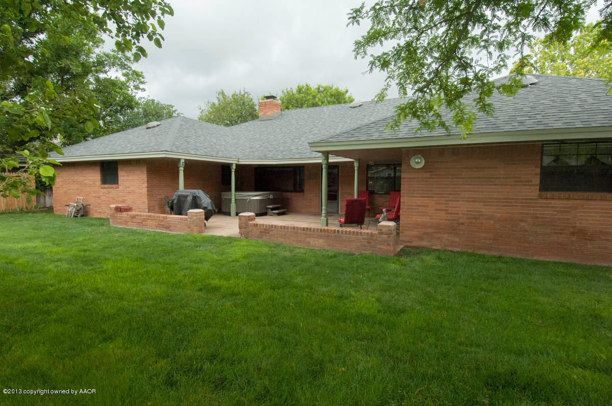 6210 Dreyfuss Road Amarillo, TX 79106 - Photo 41 of 44 YARD VIEW 3
