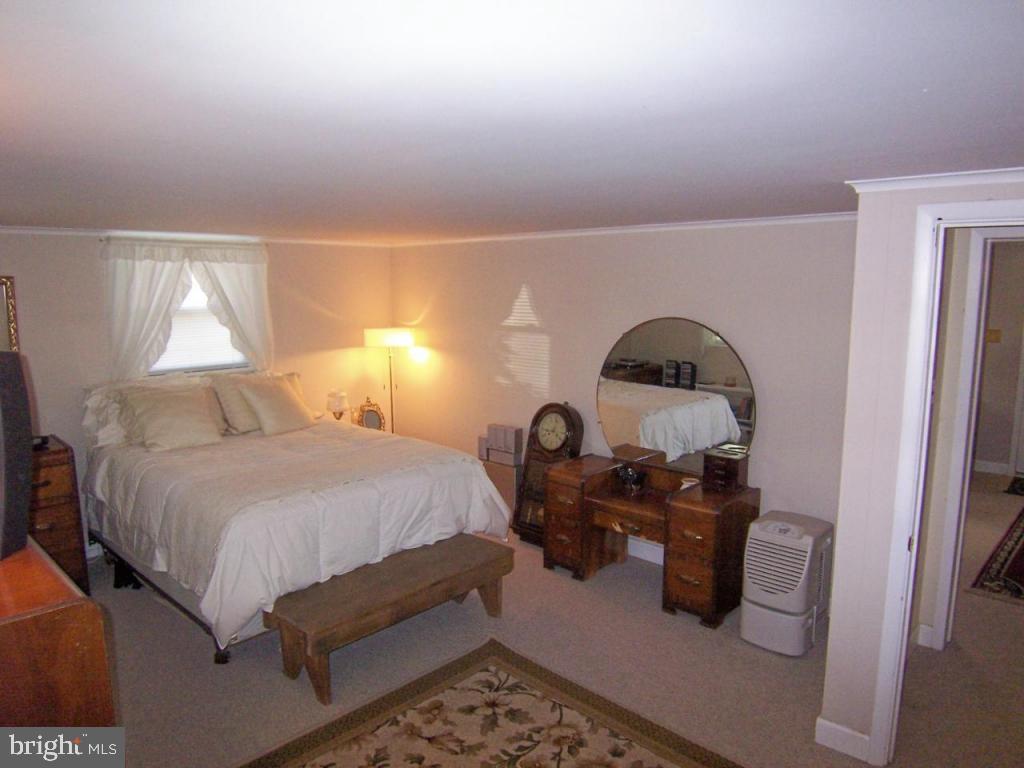 129 Whitney Road Lancaster, PA 17603 - Photo 13 of 18 Gallery Image 13