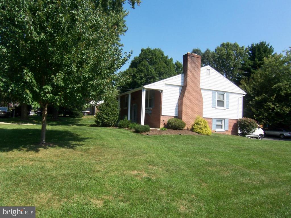 129 Whitney Road Lancaster, PA 17603 - Photo 17 of 18 Gallery Image 17