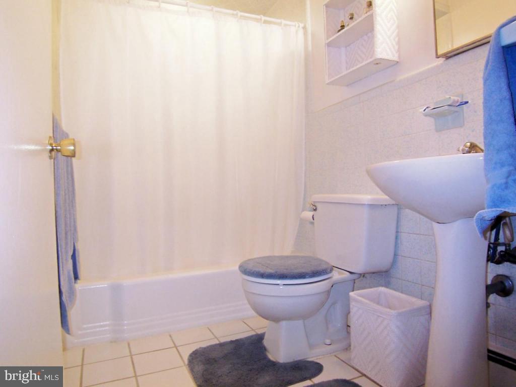 129 Whitney Road Lancaster, PA 17603 - Photo 9 of 18 Gallery Image 9