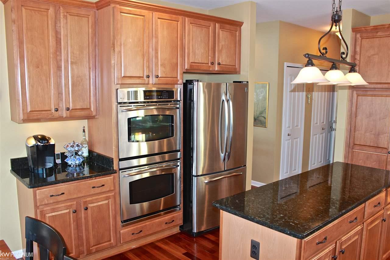 1796 Mackwood Road Rochester Hills, MI 48307 - Photo 27 of 57