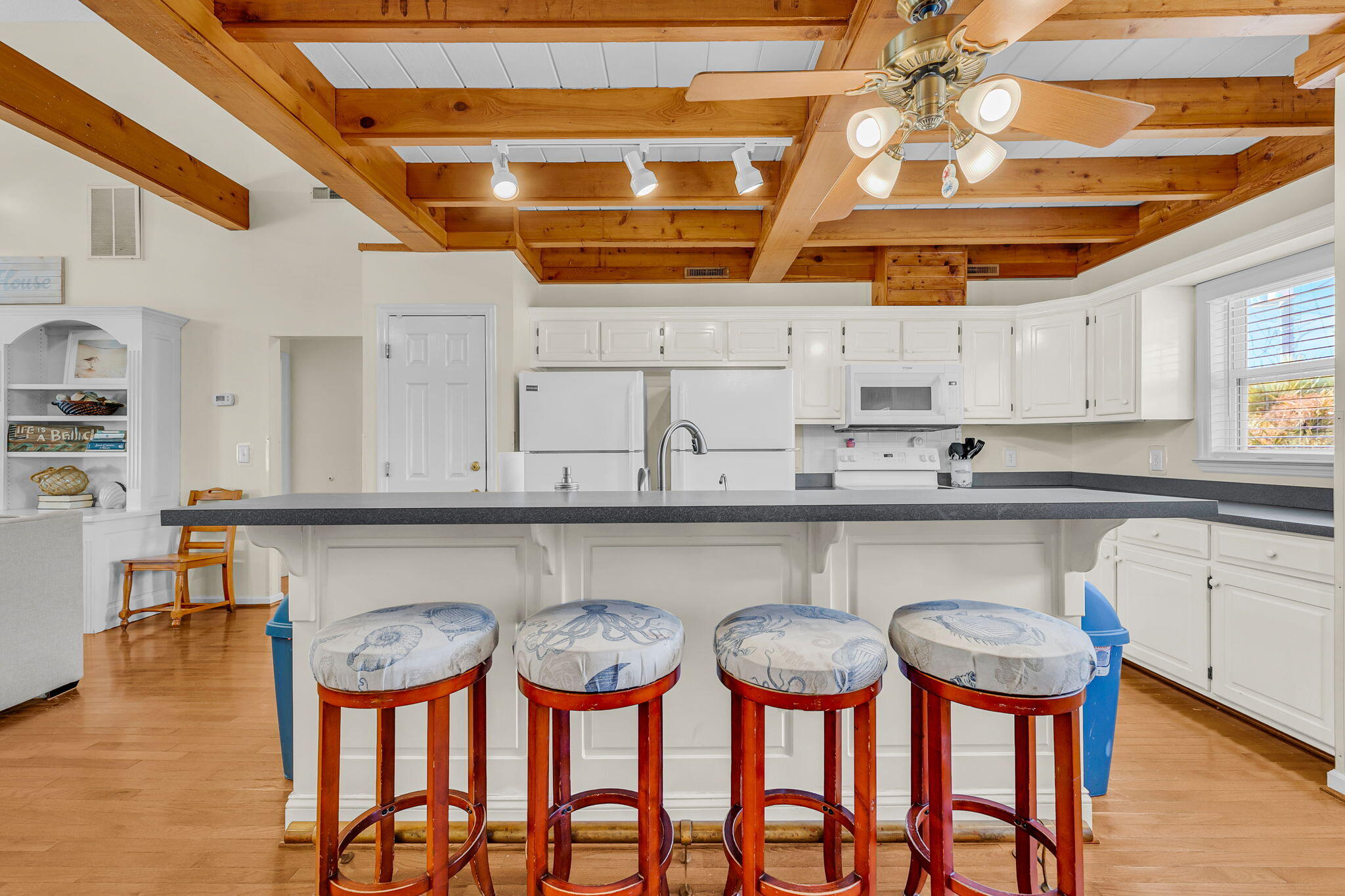 512 Pompano Street Edisto Island, SC 29438 - Photo 5 of 44 512 Pompano Road