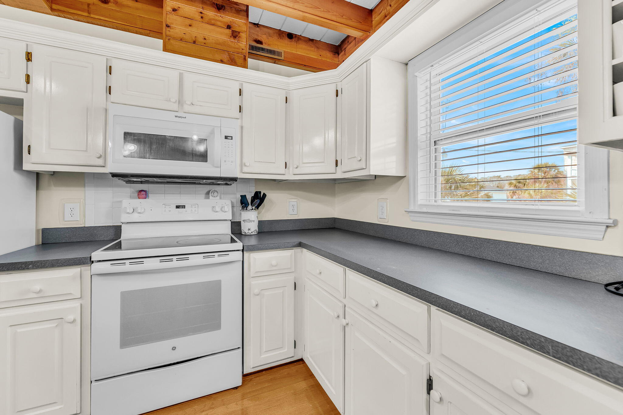 512 Pompano Street Edisto Island, SC 29438 - Photo 7 of 44 512 Pompano Road