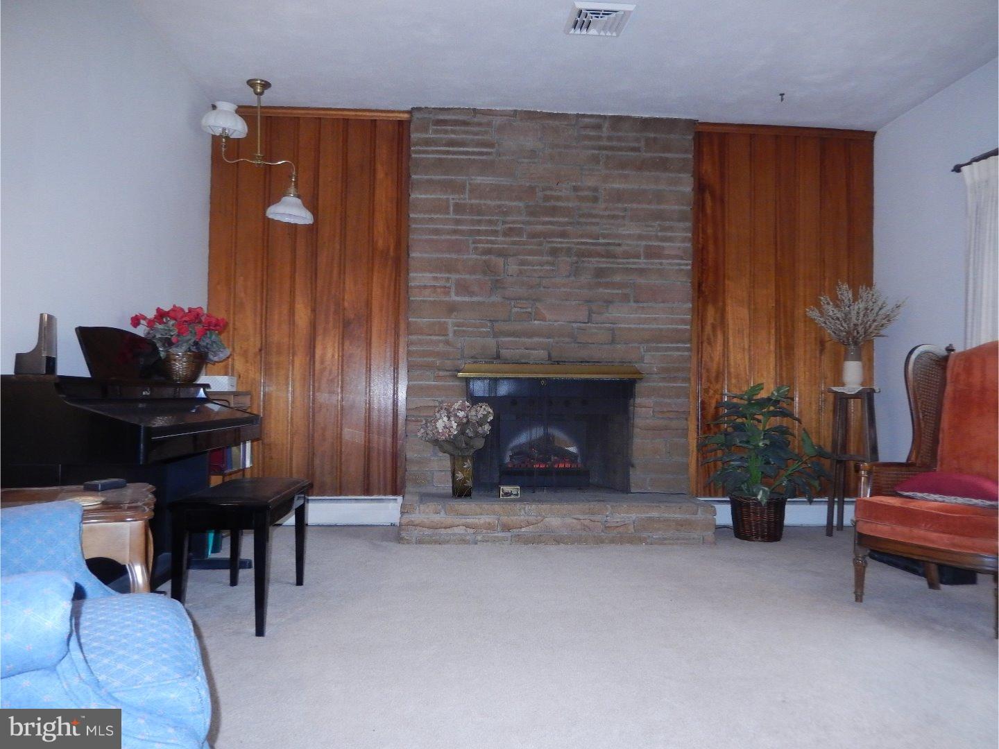 1119 Lower Ferry Road Ewing, NJ 08618 - Photo 3 of 14