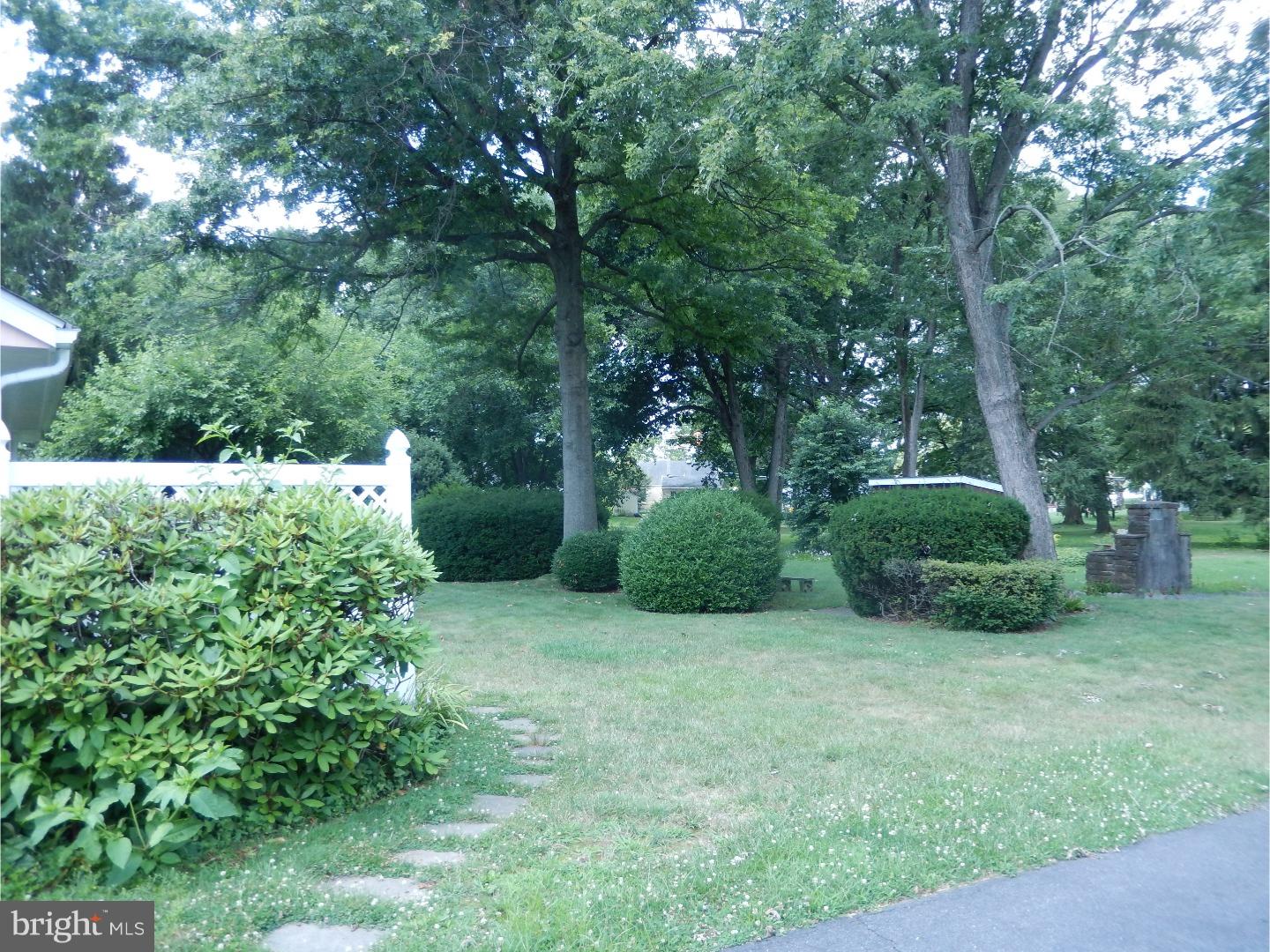 1119 Lower Ferry Road Ewing, NJ 08618 - Photo 6 of 14