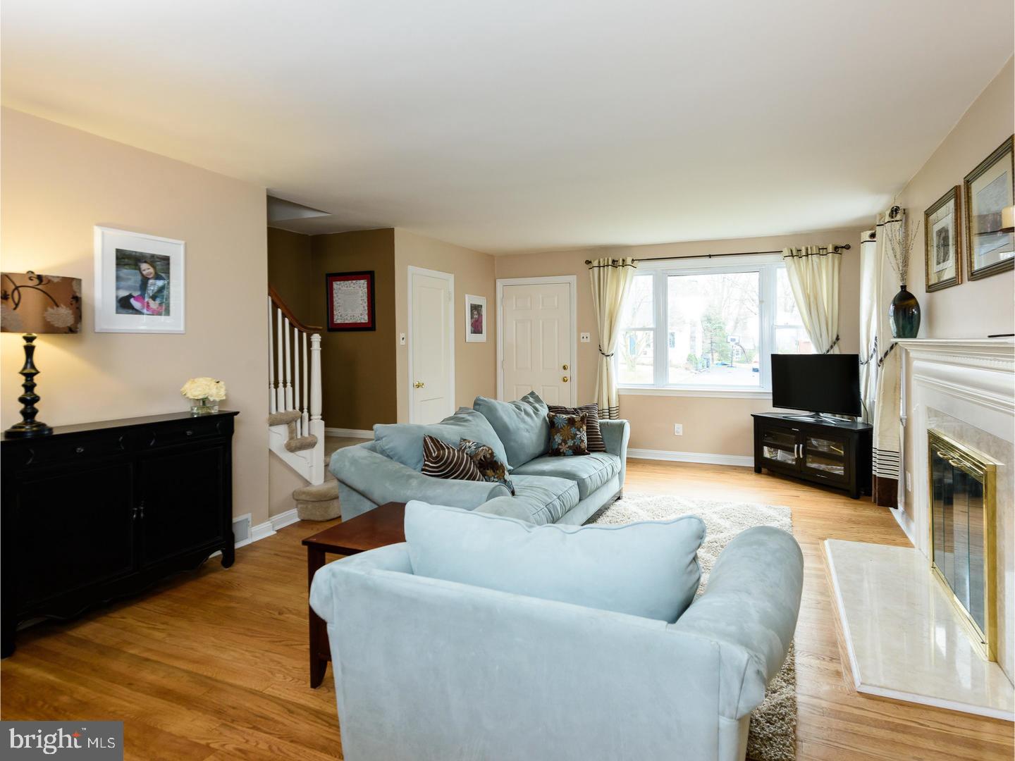323 Wayne Avenue Springfield, PA 19064 - Photo 4 of 25