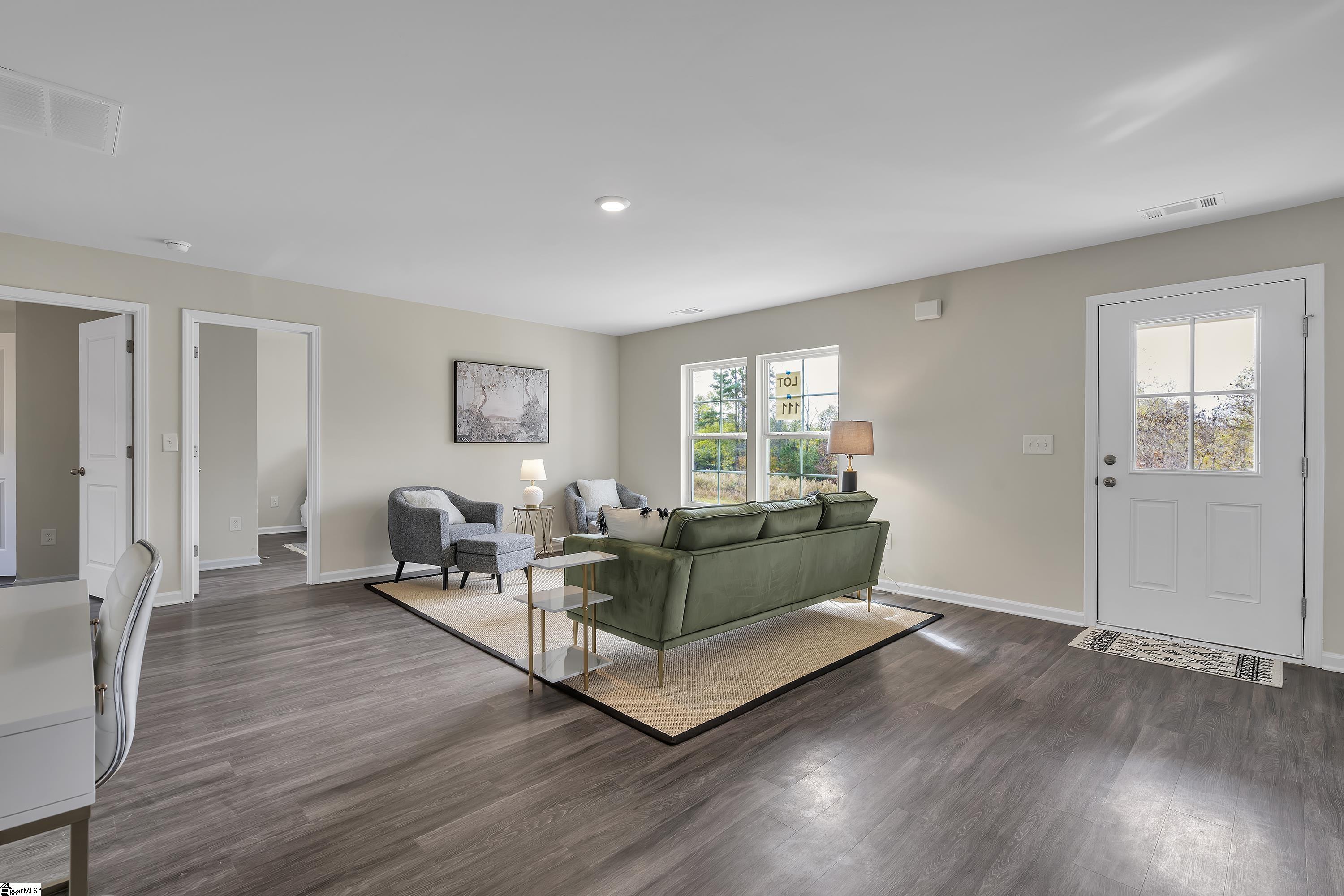 314 Port Road Greenville, SC 29617 - Photo 3 of 20 Gallery Image 3
