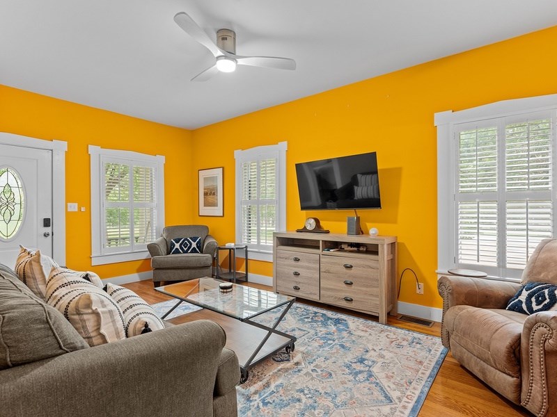 44 Segner Road Fredericksburg, TX 78624 - Photo 5 of 21 a living room with furniture and a flat screen tv