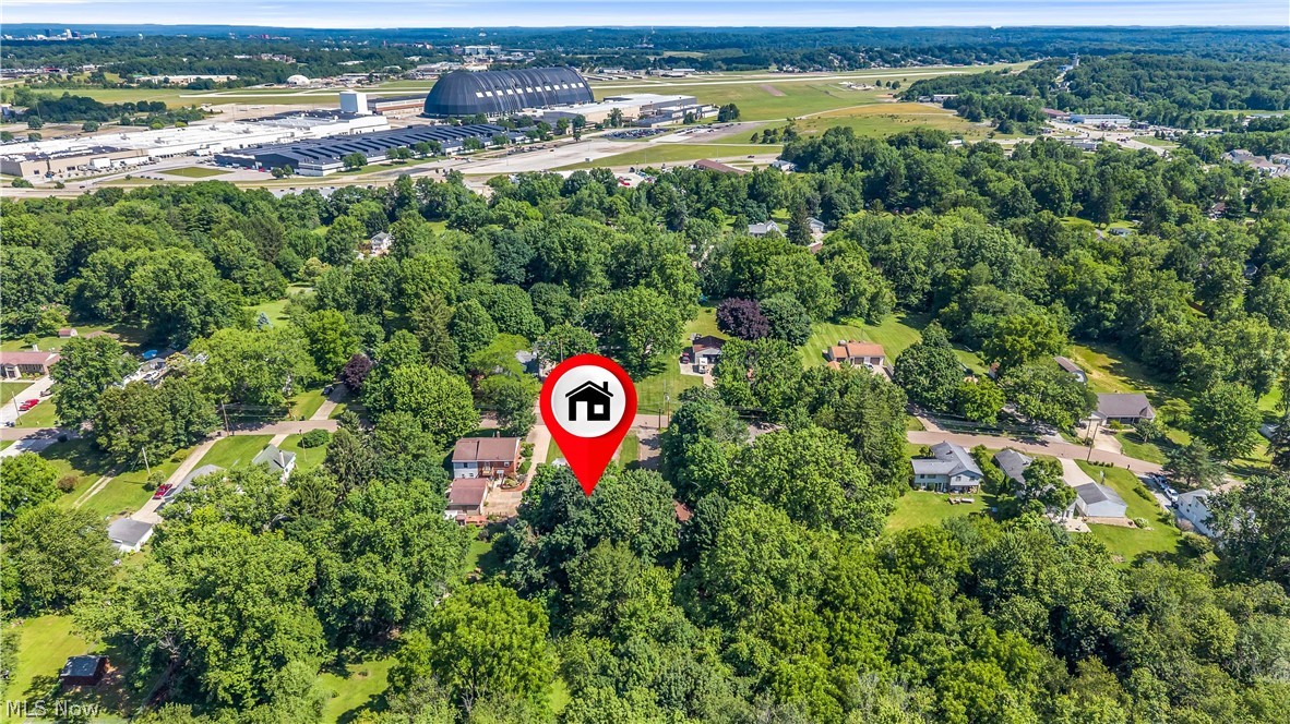1664 Woods Road Akron, OH 44306 - Photo 14 of 17