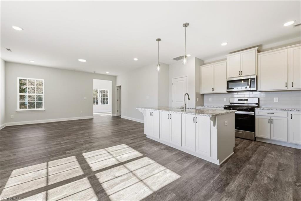 4091 Stallion Street High Point, NC 27262 - Photo 6 of 30