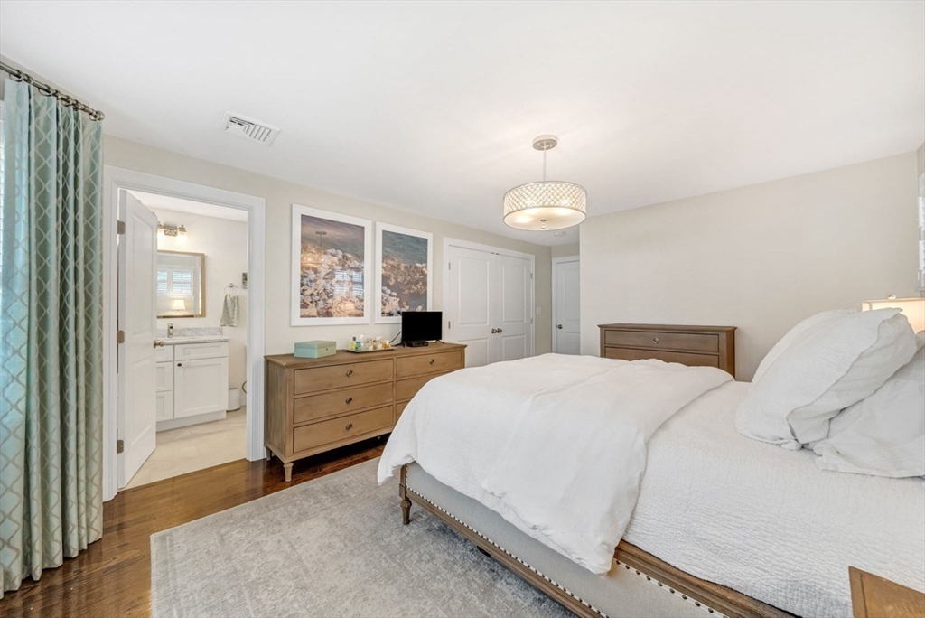 27 Beryl Street Boston, MA 02131 - Photo 21 of 39