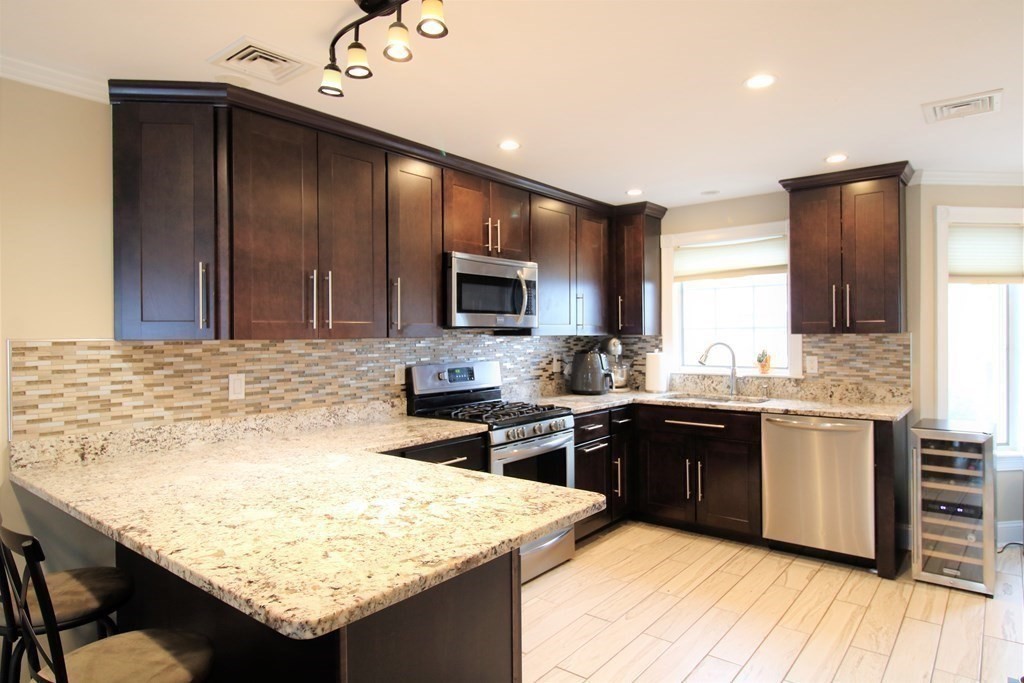 700 Shore Drive, Unit 803 Fall River, MA 02721 - Photo 5 of 29