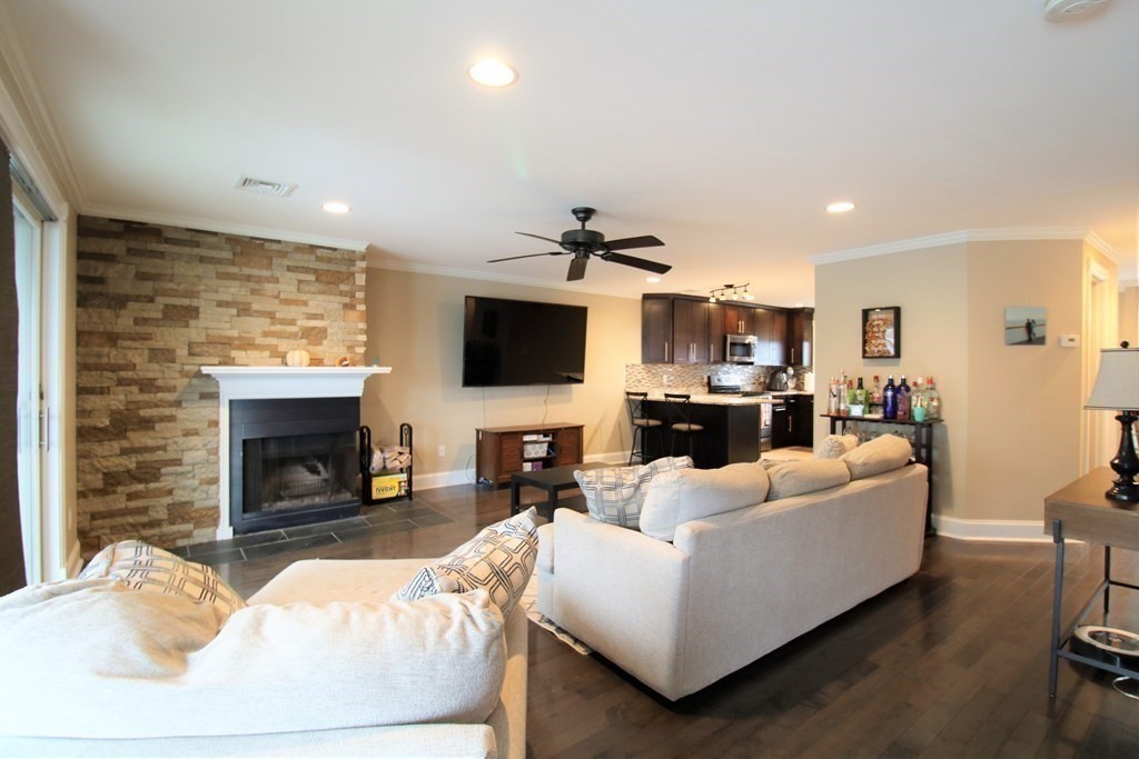 700 Shore Drive, Unit 803 Fall River, MA 02721 - Photo 10 of 29