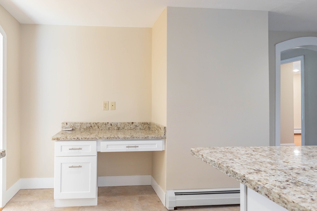137 Lowell Road Pepperell, MA 01463 - Photo 10 of 40