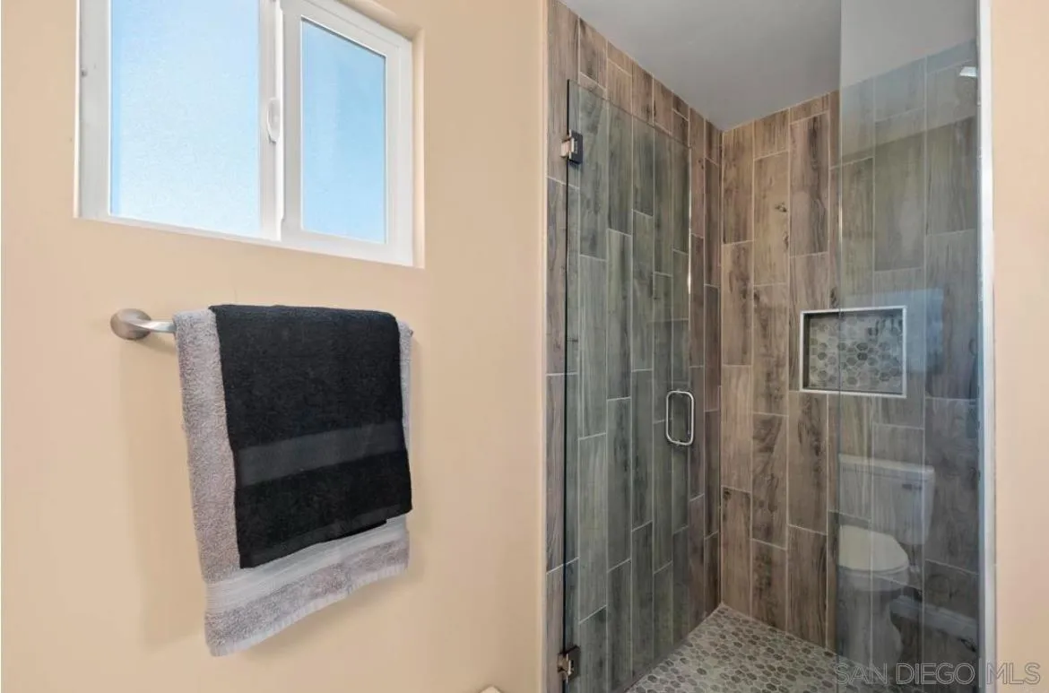 911 Concepcion Avenue Spring Valley, CA 91977 - Photo 17 of 20