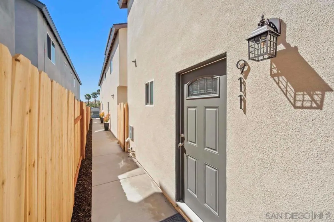 911 Concepcion Avenue Spring Valley, CA 91977 - Photo 18 of 20