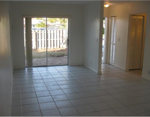 9185 Southwest 5th Street, Unit C Boca Raton, FL 33428 - Photo 8 of 10 Additional Photo