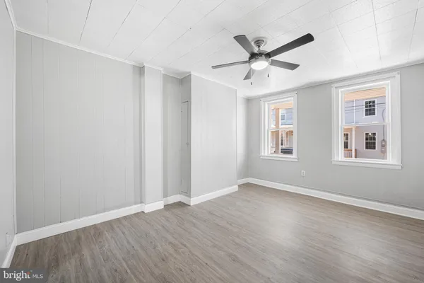 $284,900 | 523 York Street, Burlington, NJ 08016