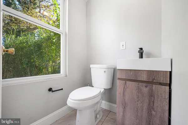 $284,900 | 523 York Street, Burlington, NJ 08016