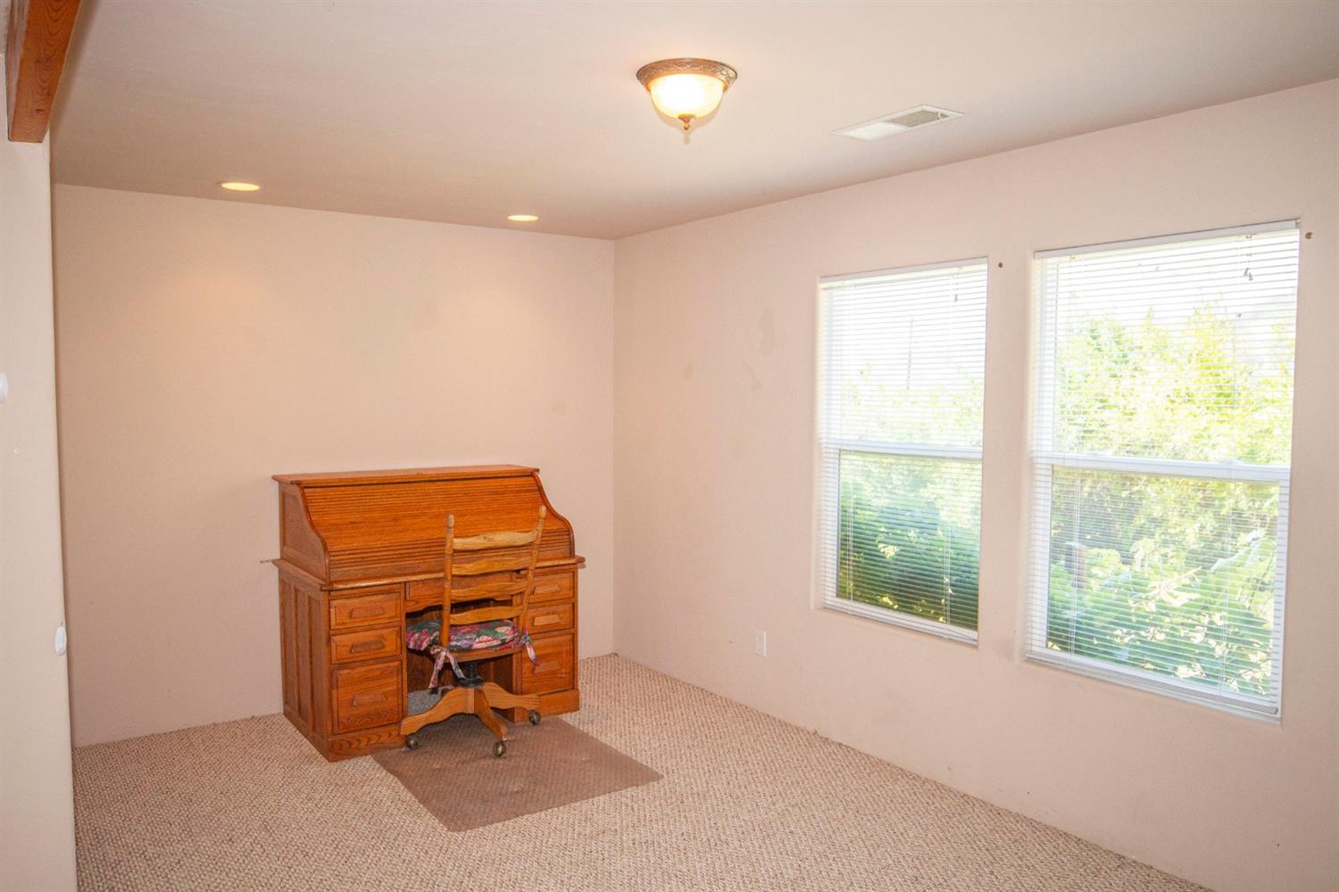 35080 George Smith Road Squaw Valley, CA 93675 - Photo 13 of 54 First bedroom.