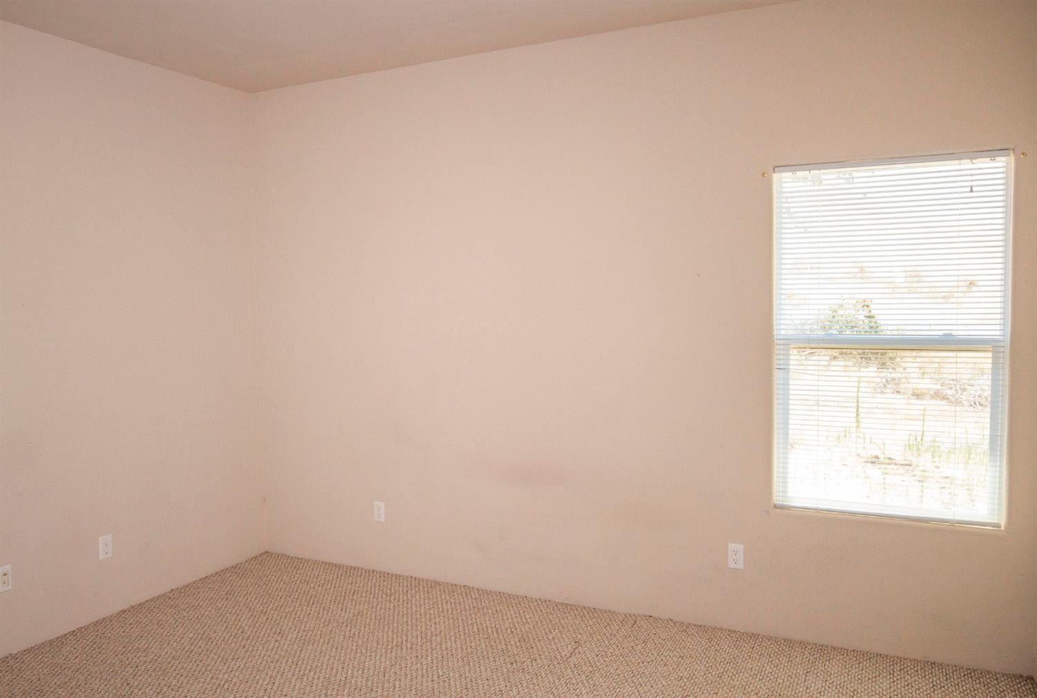 35080 George Smith Road Squaw Valley, CA 93675 - Photo 25 of 54 3rd bedroom