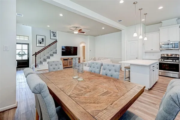 $354,900 | 5542 Sallow Bay Lane, Fulshear, TX 77441