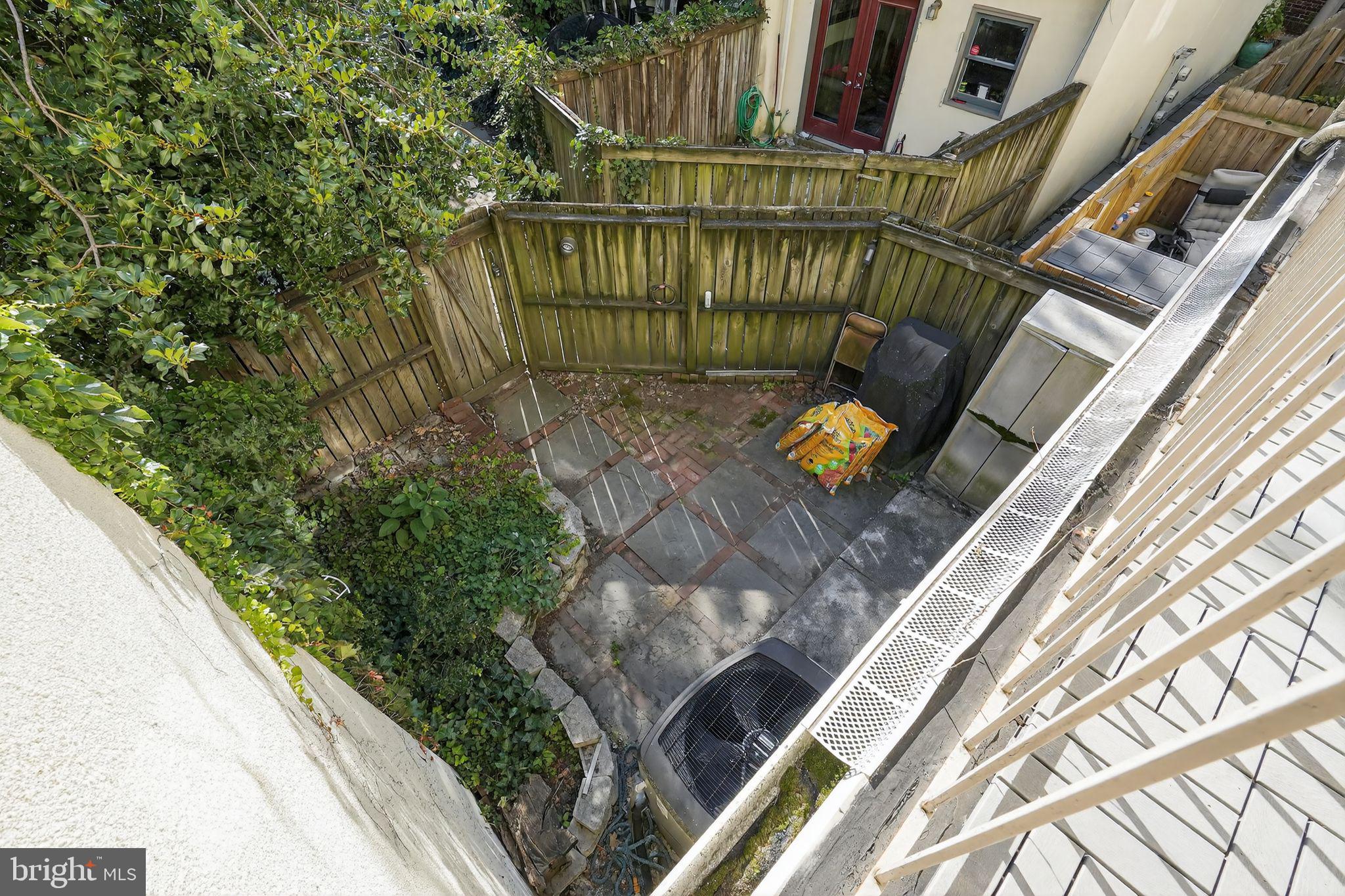 2501 Christian Street, Unit 403 Philadelphia, PA 19146 - Photo 13 of 29