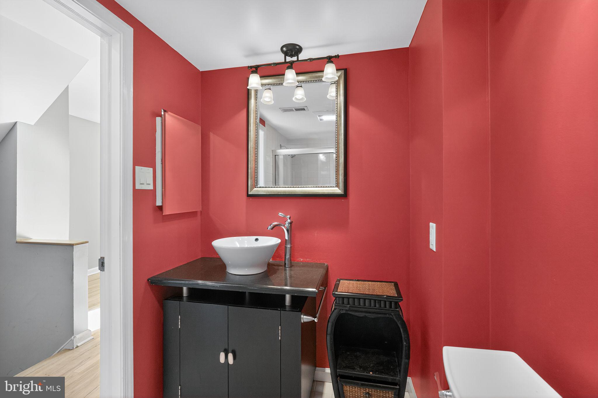 2501 Christian Street, Unit 403 Philadelphia, PA 19146 - Photo 14 of 29