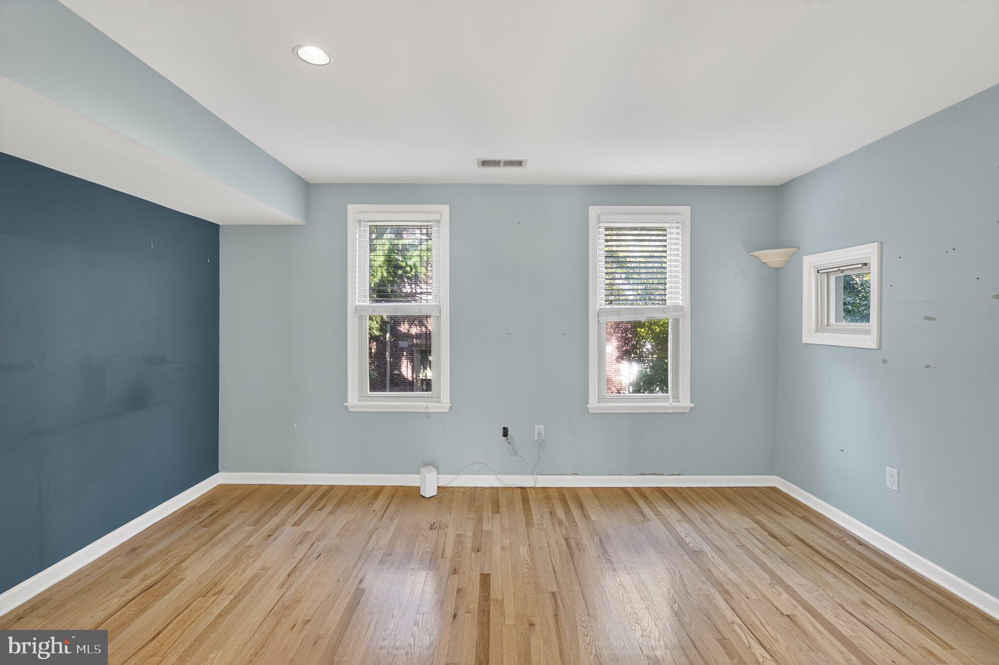 2501 Christian Street, Unit 403 Philadelphia, PA 19146 - Photo 16 of 29