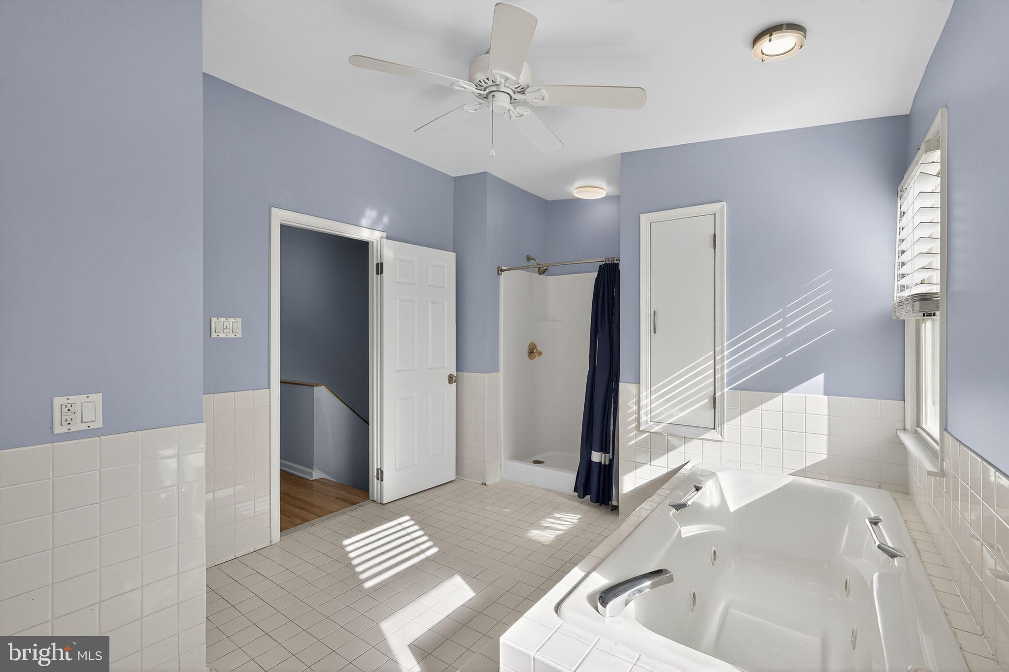 2501 Christian Street, Unit 403 Philadelphia, PA 19146 - Photo 21 of 29