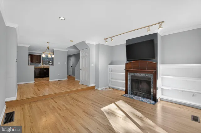 $624,000 | 2501 Christian Street, Unit 403, Philadelphia, PA 19146